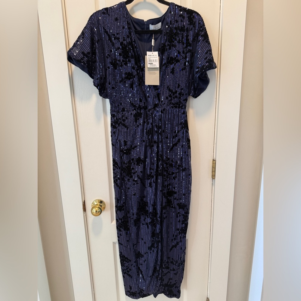 Chic Sequin Midi/Long Dress in Navy - Picture 2 of 4